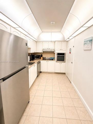 4001 S Ocean Drive 4L, Hollywood, FL 33019