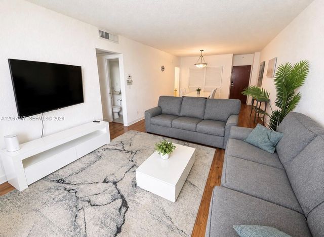 4001 S Ocean Drive 4L, Hollywood, FL 33019
