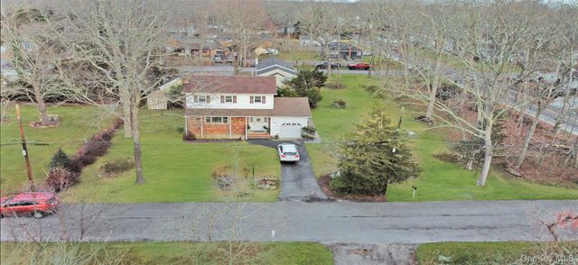 189 Beaver Drive, Mastic Beach, NY 11951