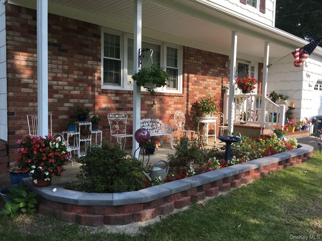 189 Beaver Drive, Mastic Beach, NY 11951