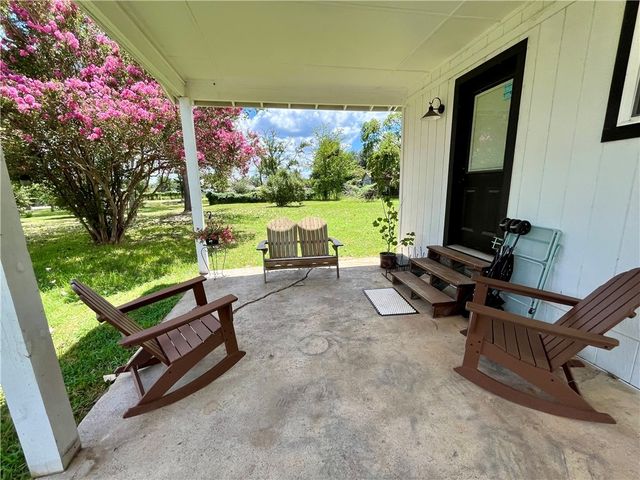 9428 Elm Street, Midway, TX 75852