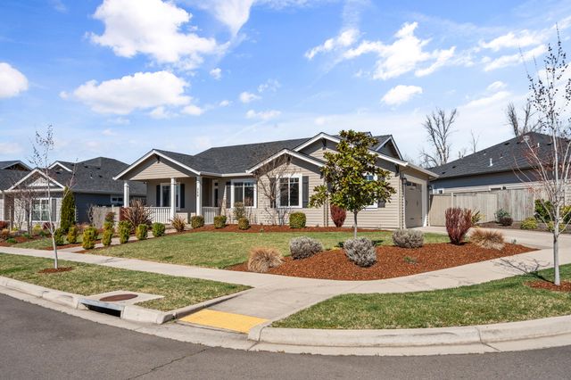 359 Kansas Drive, Medford, OR 97504