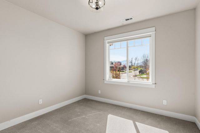 359 Kansas Drive, Medford, OR 97504