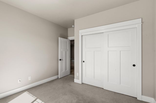 359 Kansas Drive, Medford, OR 97504