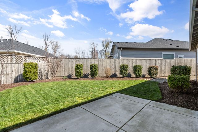 359 Kansas Drive, Medford, OR 97504