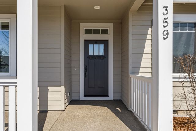 359 Kansas Drive, Medford, OR 97504