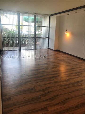 800 Parkview Dr 102, Hallandale Beach, FL 33009