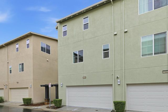 37598 Cape Cod Road, Newark, CA 94560