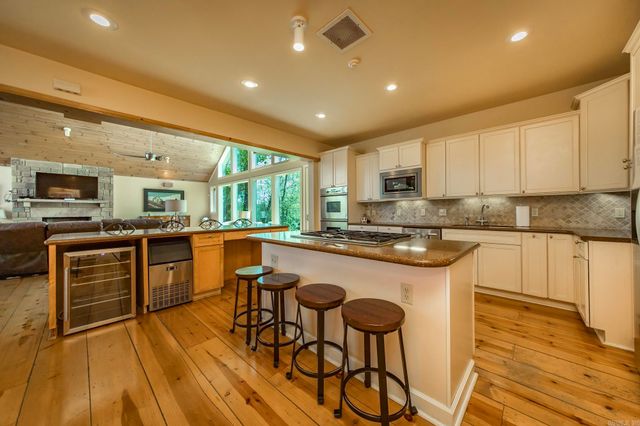 3139 Riverbend Road, Heber Springs, AR 72543
