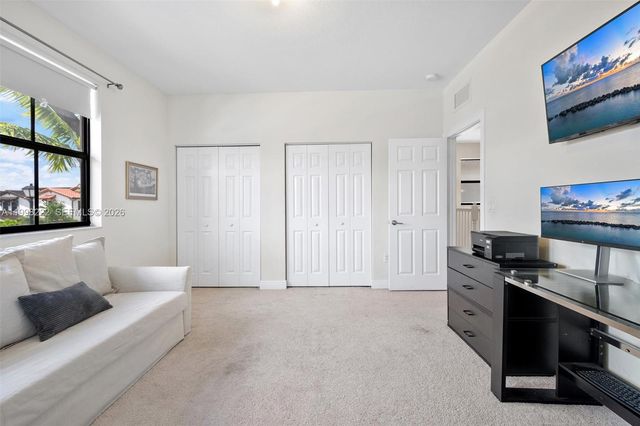 8755 NW 102nd Ct, Doral, FL 33178