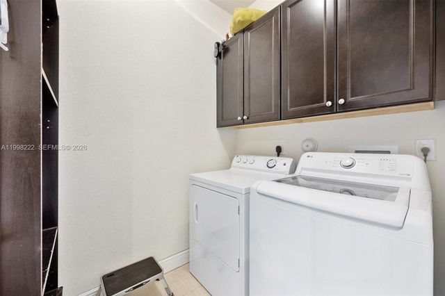 8755 NW 102nd Ct, Doral, FL 33178