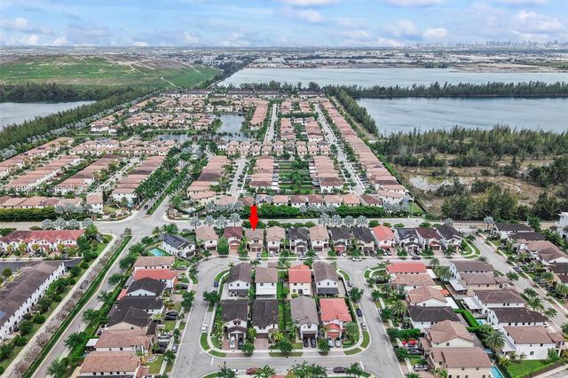 8755 NW 102nd Ct, Doral, FL 33178