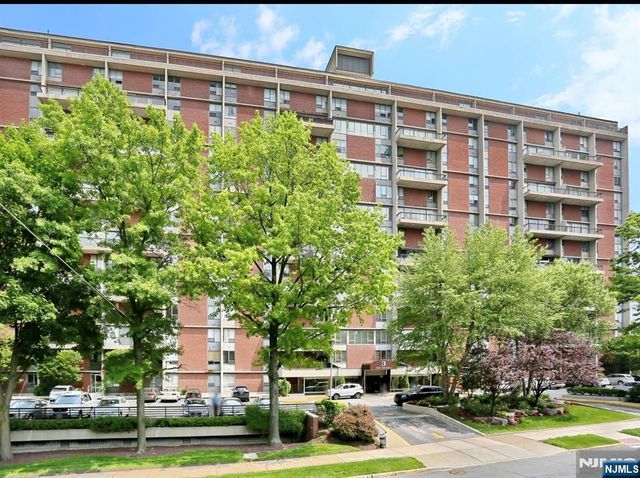4 Horizon Road 1417, Fort Lee, NJ 07024