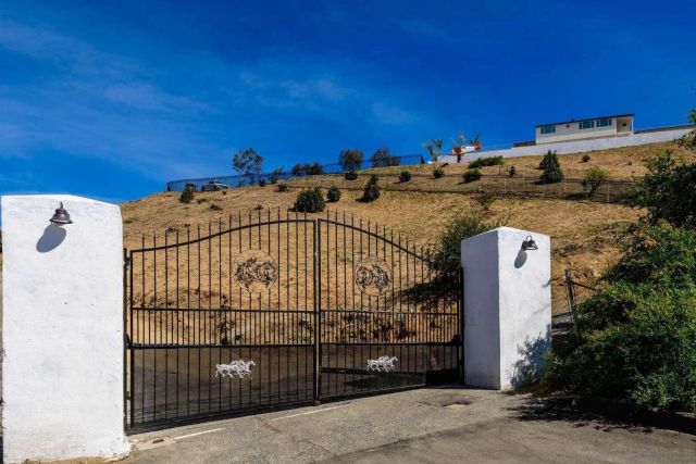 45050 Camaron RD, Temecula, CA 92590
