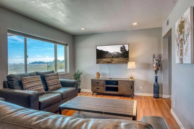 45050 Camaron RD, Temecula, CA 92590