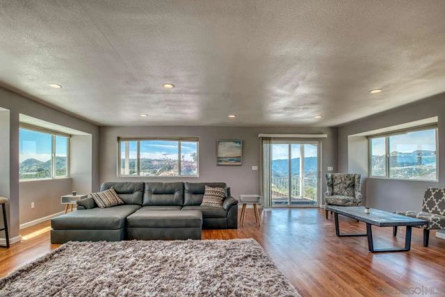 45050 Camaron RD, Temecula, CA 92590