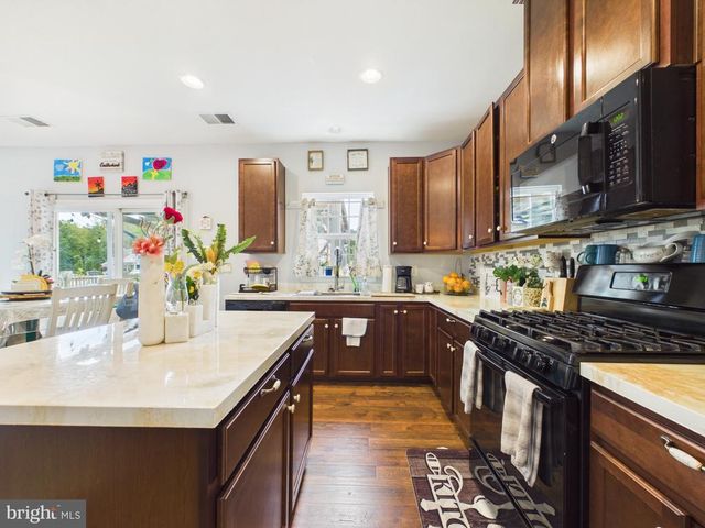 9535 FALL HAVEN RD, Fredericksburg, VA 22407