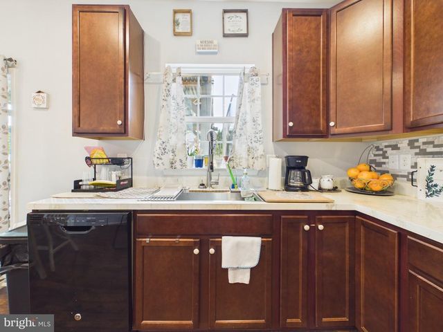 9535 FALL HAVEN RD, Fredericksburg, VA 22407