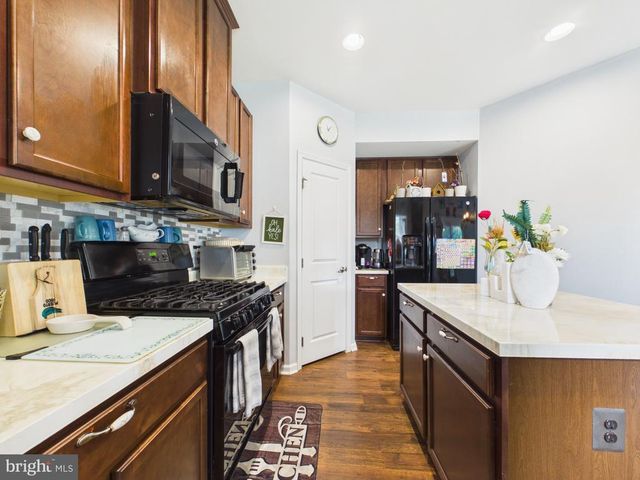 9535 FALL HAVEN RD, Fredericksburg, VA 22407
