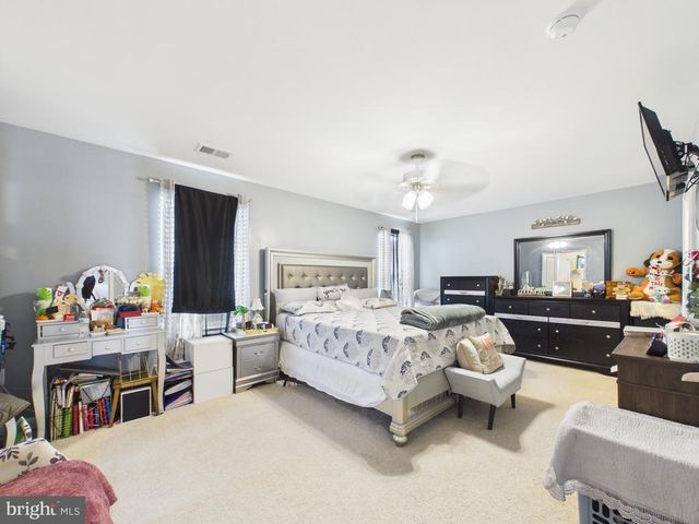 9535 FALL HAVEN RD, Fredericksburg, VA 22407