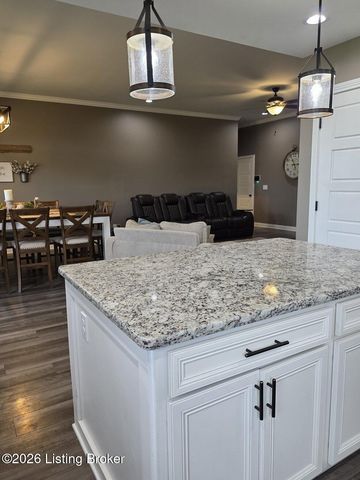 153 Tristan Ct, Shepherdsville, KY 40165