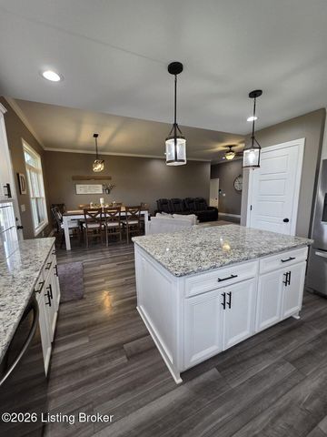 153 Tristan Ct, Shepherdsville, KY 40165