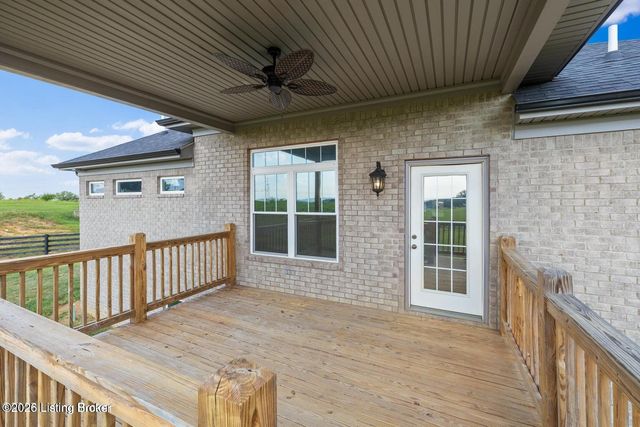 153 Tristan Ct, Shepherdsville, KY 40165