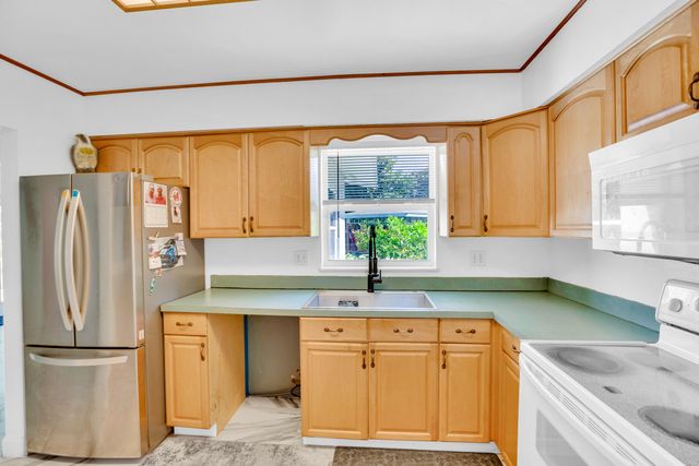 2512 S 13th Street, Fort Pierce, FL 34982