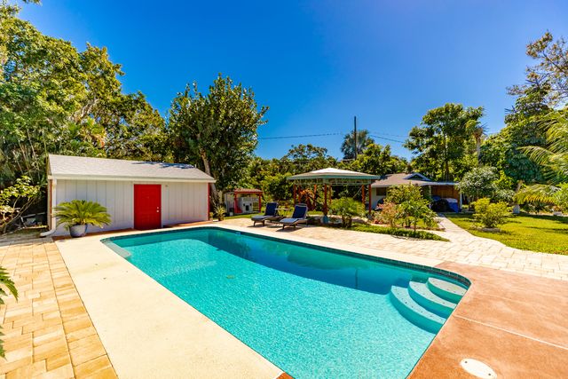 2512 S 13th Street, Fort Pierce, FL 34982
