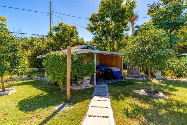 2512 S 13th Street, Fort Pierce, FL 34982