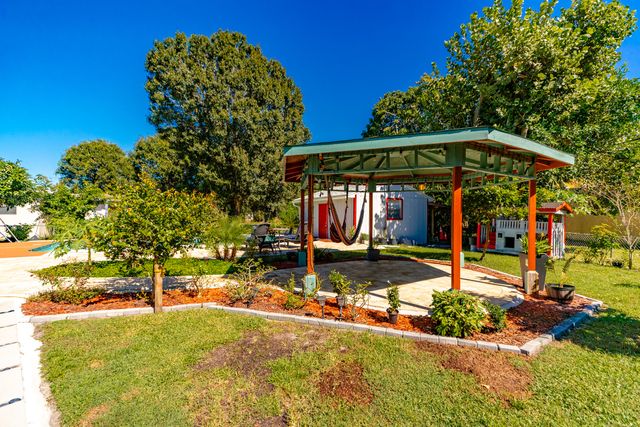 2512 S 13th Street, Fort Pierce, FL 34982