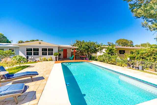 2512 S 13th Street, Fort Pierce, FL 34982