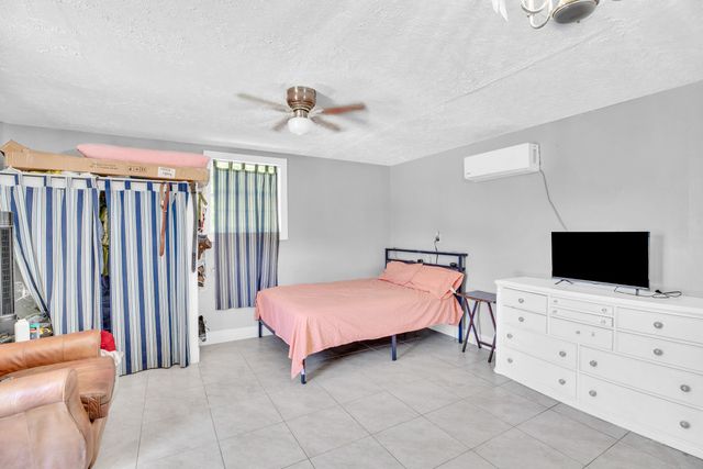 2512 S 13th Street, Fort Pierce, FL 34982