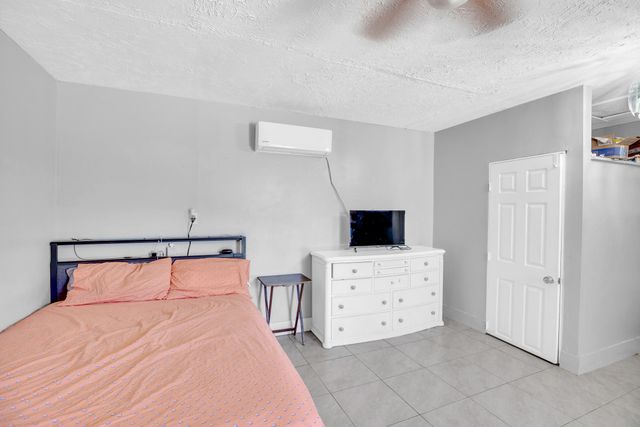 2512 S 13th Street, Fort Pierce, FL 34982