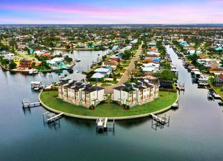 777 GRAN KAYMEN WAY, Apollo Beach, FL 33572