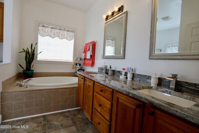 436 Millwork Lane, Aberdeen, NC 28315