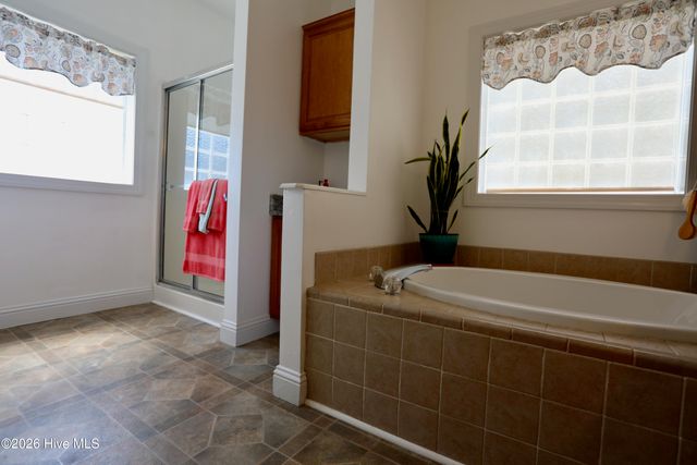 436 Millwork Lane, Aberdeen, NC 28315