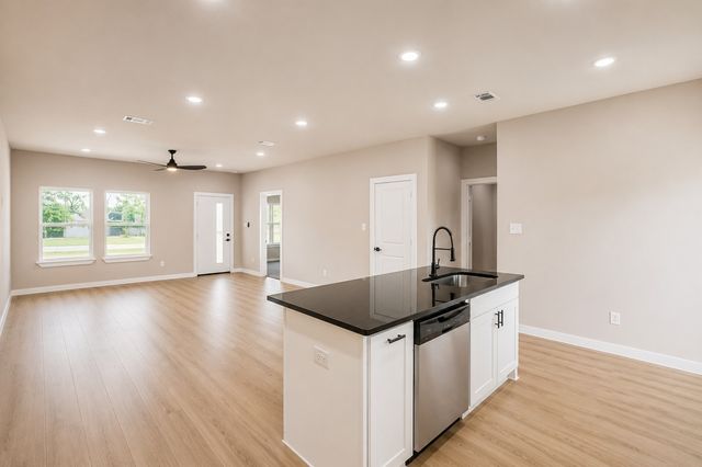 120 Brookview Drive, Bridgeport, TX 76426
