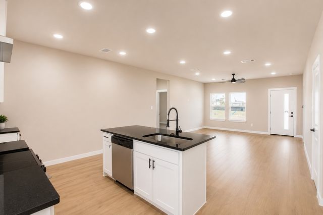 120 Brookview Drive, Bridgeport, TX 76426