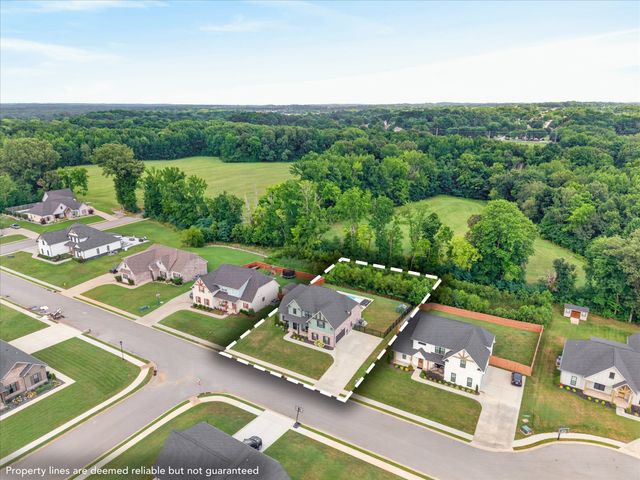 113 Denton Ct, Clarksville, TN 37043