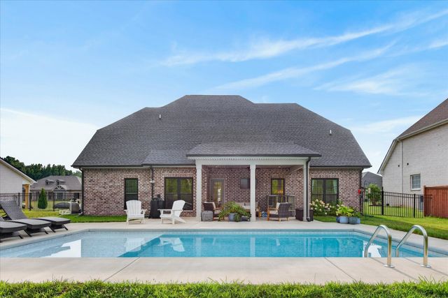 113 Denton Ct, Clarksville, TN 37043