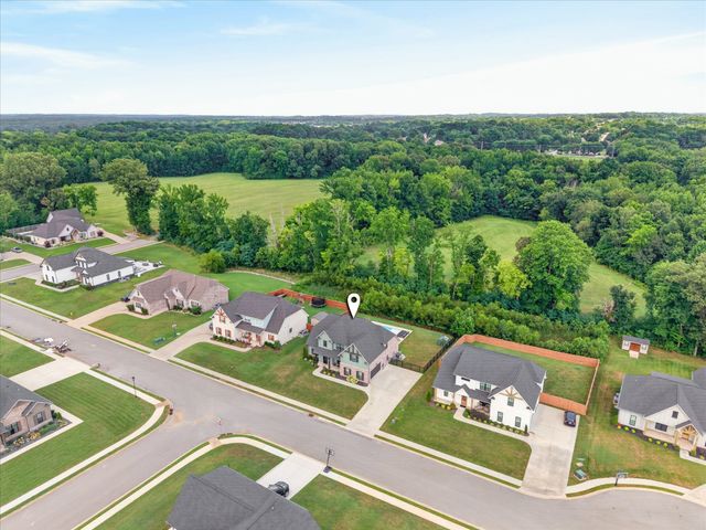 113 Denton Ct, Clarksville, TN 37043