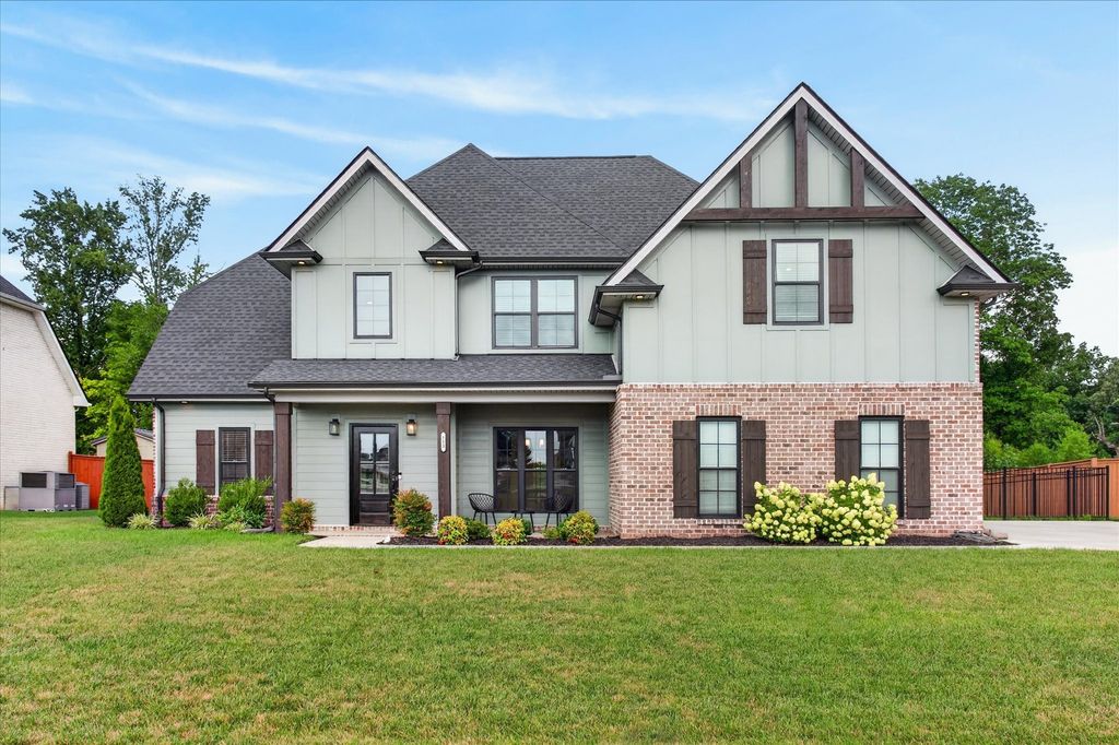 113 Denton Ct, Clarksville, TN 37043