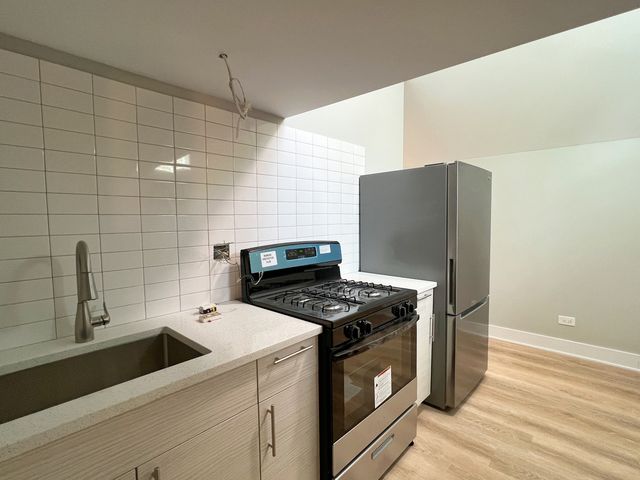 2702 S Homan Avenue 4, Chicago, IL 60623