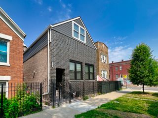 2702 S Homan Avenue 4, Chicago, IL 60623