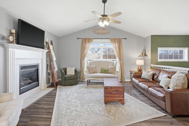 4105 SAVANNAH CT, Columbia, MO 65202