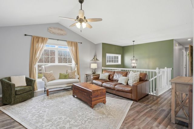 4105 SAVANNAH CT, Columbia, MO 65202
