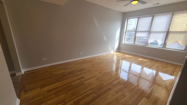 1407 E 69th Place 2, Chicago, IL 60637