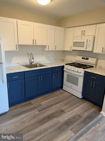 9813 WISTARIA ST, Philadelphia, PA 19115
