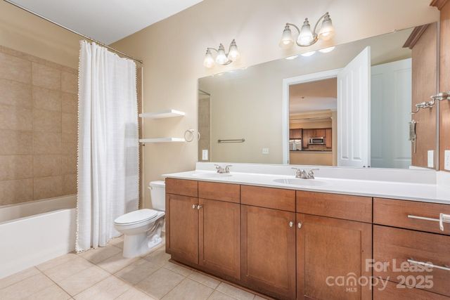 5425 Closeburn Road 208, Charlotte, NC 28210